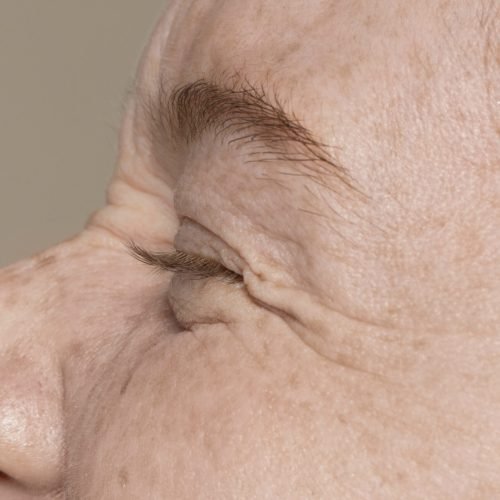 close-up-face-pores-texture (1)